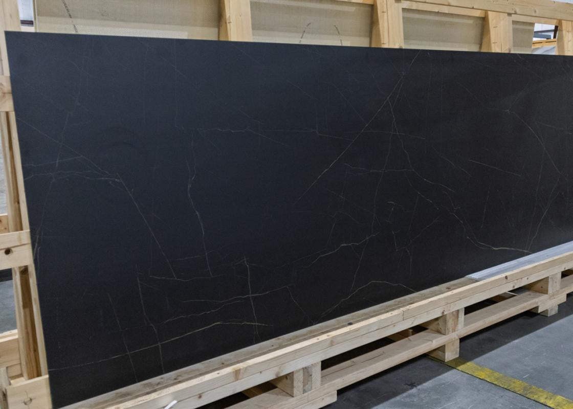 Panel de porcelana Coverlam Nero Ardi 39x118
