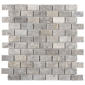 Mosaico de ladrillo de travertino plateado 1x2, acabado mate, en plancha de 12x12